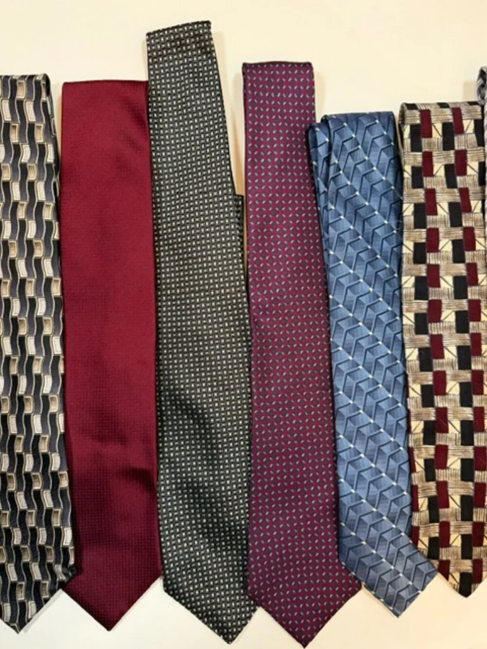 Bundle Of 9 Multi Pattern Ties for Men brands include DKNY and Geoffrey Beene